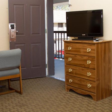 Cottonwood Inn & Suites Phillipsburg Ruang foto
