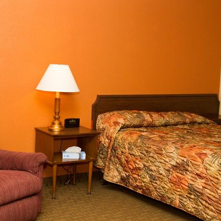 Cottonwood Inn & Suites Phillipsburg Ruang foto